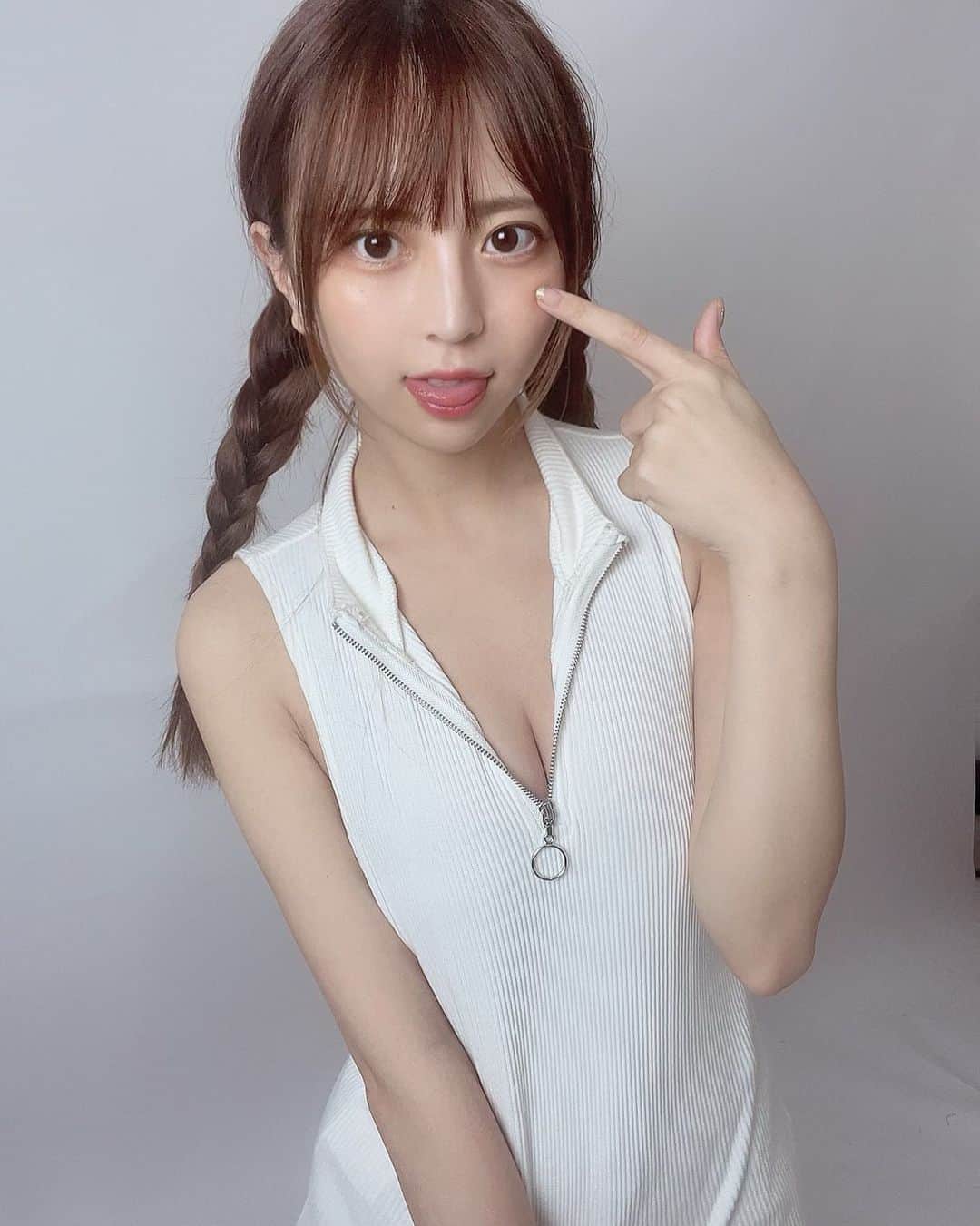 のインスタグラム：「おはよう！！ . . #nier #nierclothing   #自撮り女子  #ゼロイチファミリア #ゼロイチ #japanesegirl #女孩 #소녀 #竹内星菜 #长发 #可爱 #japan #自撮り界隈 #グラビア #彼女感 #photo #女子 #followme」