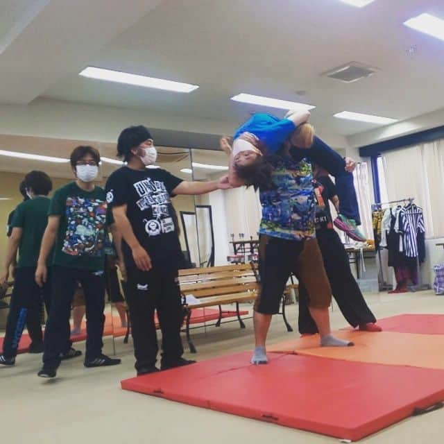 松坂南のインスタグラム：「稽古中。こんな日もありました^^  #プマニ3  #ありがとうございました  #女優 #actress  #舞台女優」