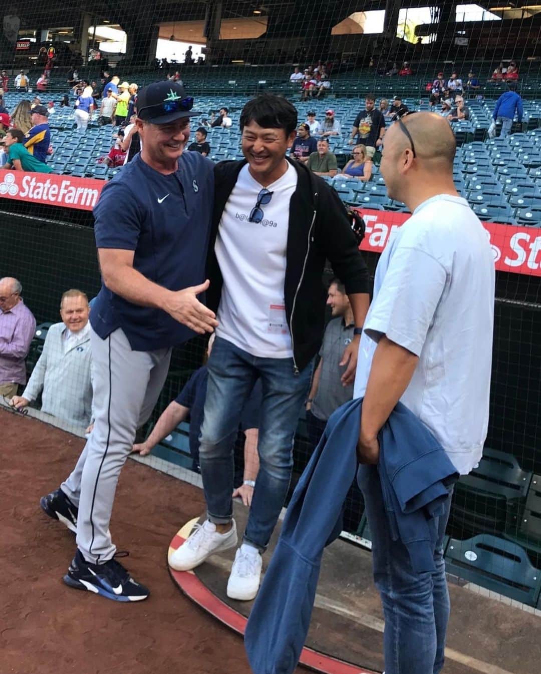 岩隈久志のインスタグラム：「Go Mariners!!」