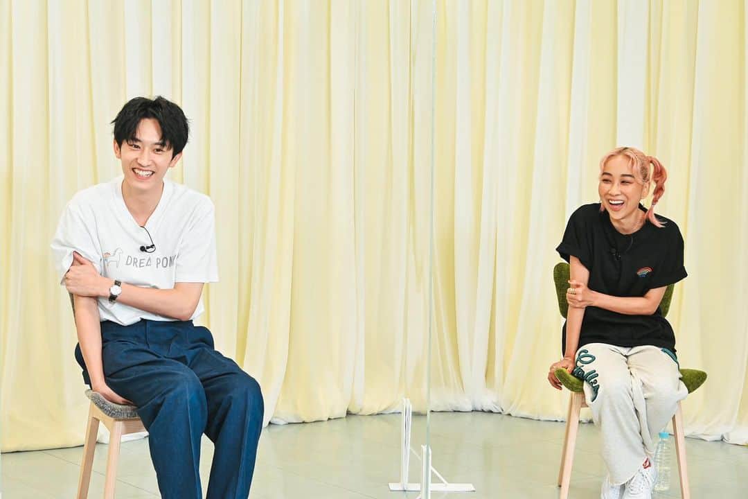 ユニコーンに乗ってさんのインスタグラム写真 - (ユニコーンに乗ってInstagram)「. ／ まもなくディレクターズカット版配信🦄🌈 ＼  9月21日(水)0:00〜  つまり今日の深夜から❣️  #ユニコーンに乗って DC版の 配信が始まります👏🏻  泣く泣く地上波用ではカットしたシーンもあれば、 本編のカットを少しだけ伸ばして余韻を足した部分など、 監督のこだわりをプラスしてます🫶🏻💚 細かいところまで気づいた方は かなりのユニコーンマニアです🤣  最終回の鑑賞会📹💕 そしてこれまでの鑑賞会コメンタリー企画も 引き続きParaviで見られます✨ ぜひ合わせてご覧ください🤗❗️  #永野芽郁 #西島秀俊 #杉野遥亮  #坂東龍汰 #前原滉 #青山テルマ」9月20日 18時12分 - unicorn_tbs