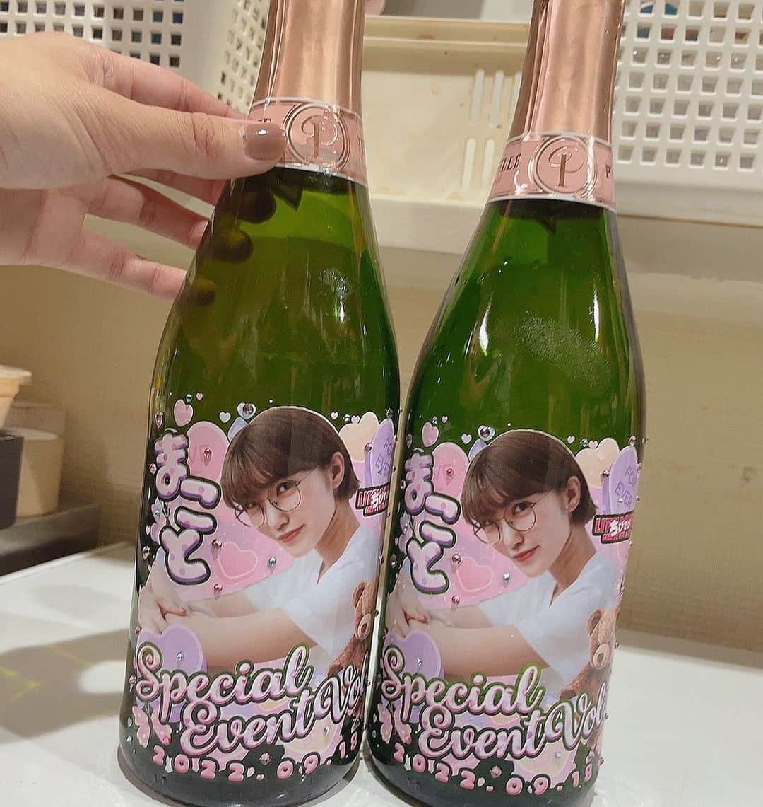 東条蒼のインスタグラム：「＊  ワイのオリシャン可愛すぎるんだわ。  ノンアルだけどさ。飲もうよ。  #ちびでび #大山 #コンカフェ  #撮影会 #メガネ女子 #あおたん #蒼　#サムギョプサルと蒼い黒　#ポトレ #ポートレート #撮影モデル #コスプレ #followｍe #following #japan #girl #photooftheday #tagsforlikes #instalike  #台湾 #香港 #粉我 #拍照 #照片 #人像攝影」