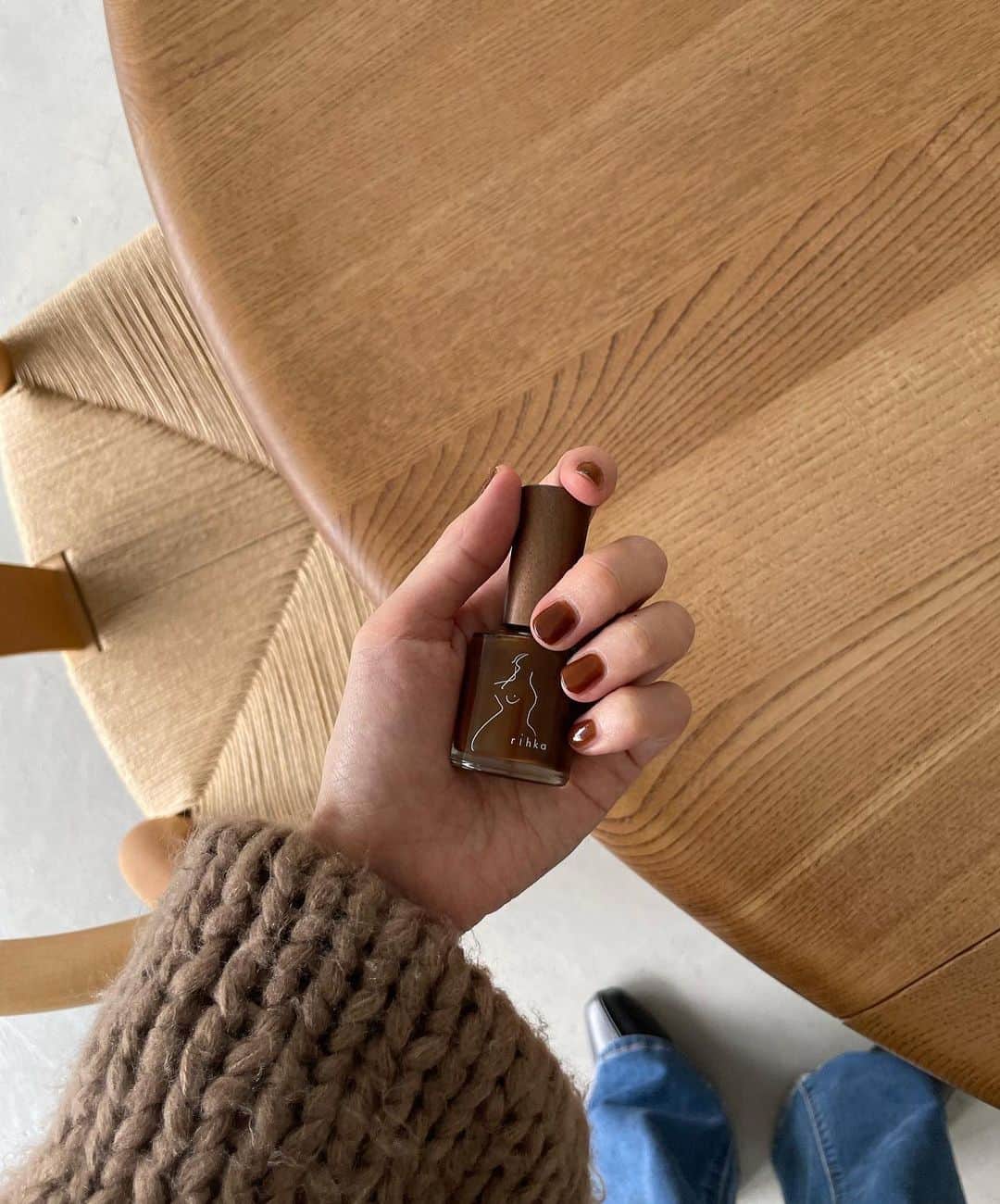 田畑佑莉さんのインスタグラム写真 - (田畑佑莉Instagram)「コラボ商品の👢と秋服🍂🌰 ネイビーとブラウンの組みあわせ好きです👖🤎  boots @orientaltraffic_official × @lily02tbt knit @styledoor_official  bag @randeboo_official  pants @gu_for_all_  goldring @celine  silverring @hermes  nail @rihka_official   #orientaltraffic  #秋コーデ #ボブ #秋服 #150cmコーデ #イエベ春 #ソフトエレガント  #orientaltrafficbyyuri」9月20日 21時27分 - lily02tbt