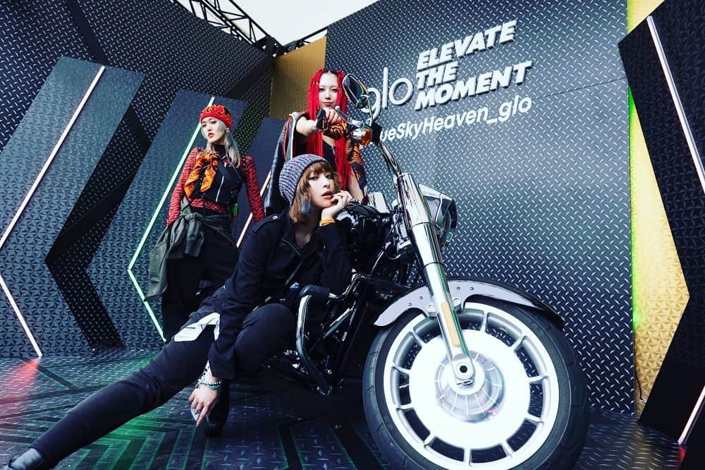 日南響子（珠麟）のインスタグラム：「色が強い…‼︎🔥🔥🔥  @harleydavidsonjapan @glo.japan @blockfm  #blueskyheaven #ブルスカ #blueskyheaven_glo #glo #blockfm」