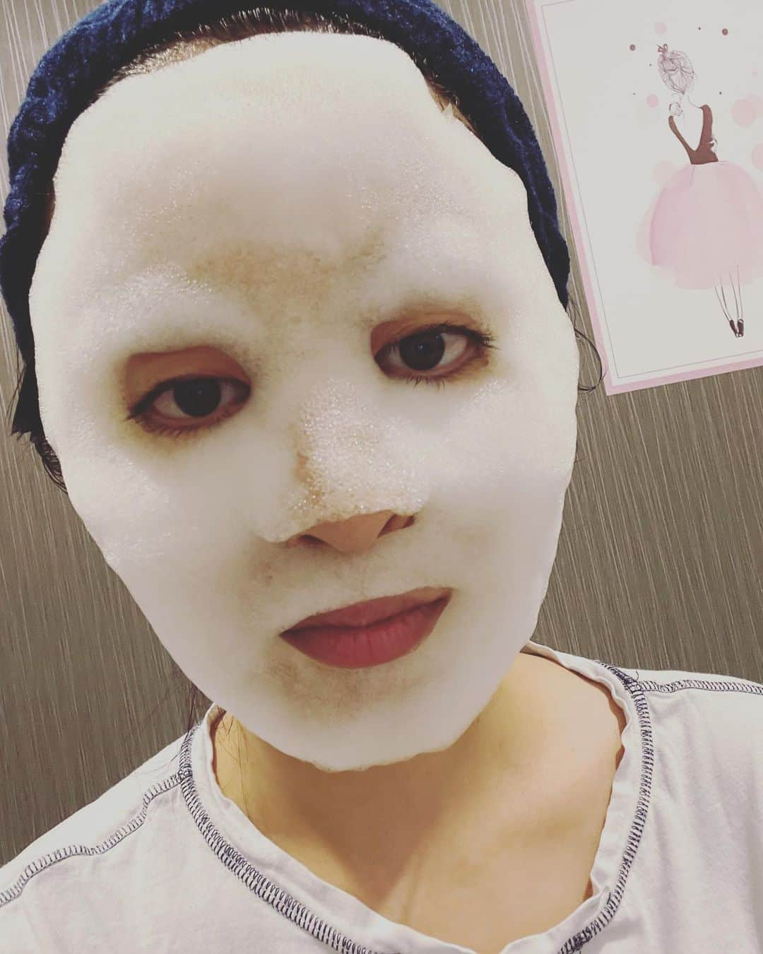 加藤美帆さんのインスタグラム写真 - (加藤美帆Instagram)「こないだ買ったパック、😶‍🌫️になるやつでほんとに🫧🫧🫧って感じだったからおすそわけ。 それよりパジャマよれよれすぎワロタ……(ルームウェアそろそろ新しいの買お……) #fyp #😶‍🌫️」9月21日 17時58分 - miho_kato07