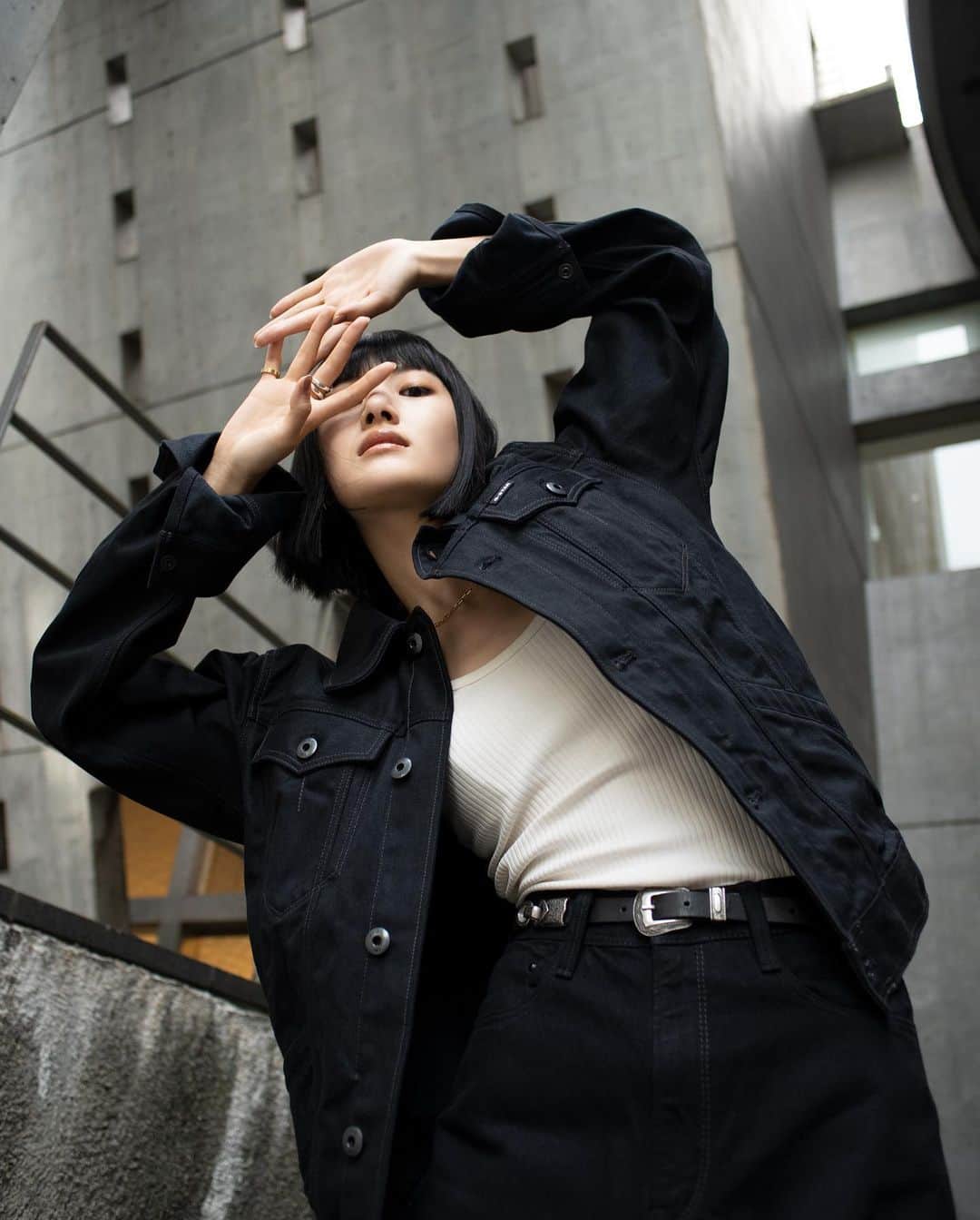 新井貴子のインスタグラム：「Kiko Arai x G-Star RAW  #GStarRAW #GStarRAWjapan #jeans #denim #ジースターロゥ #デニム #デニムオンデニム」