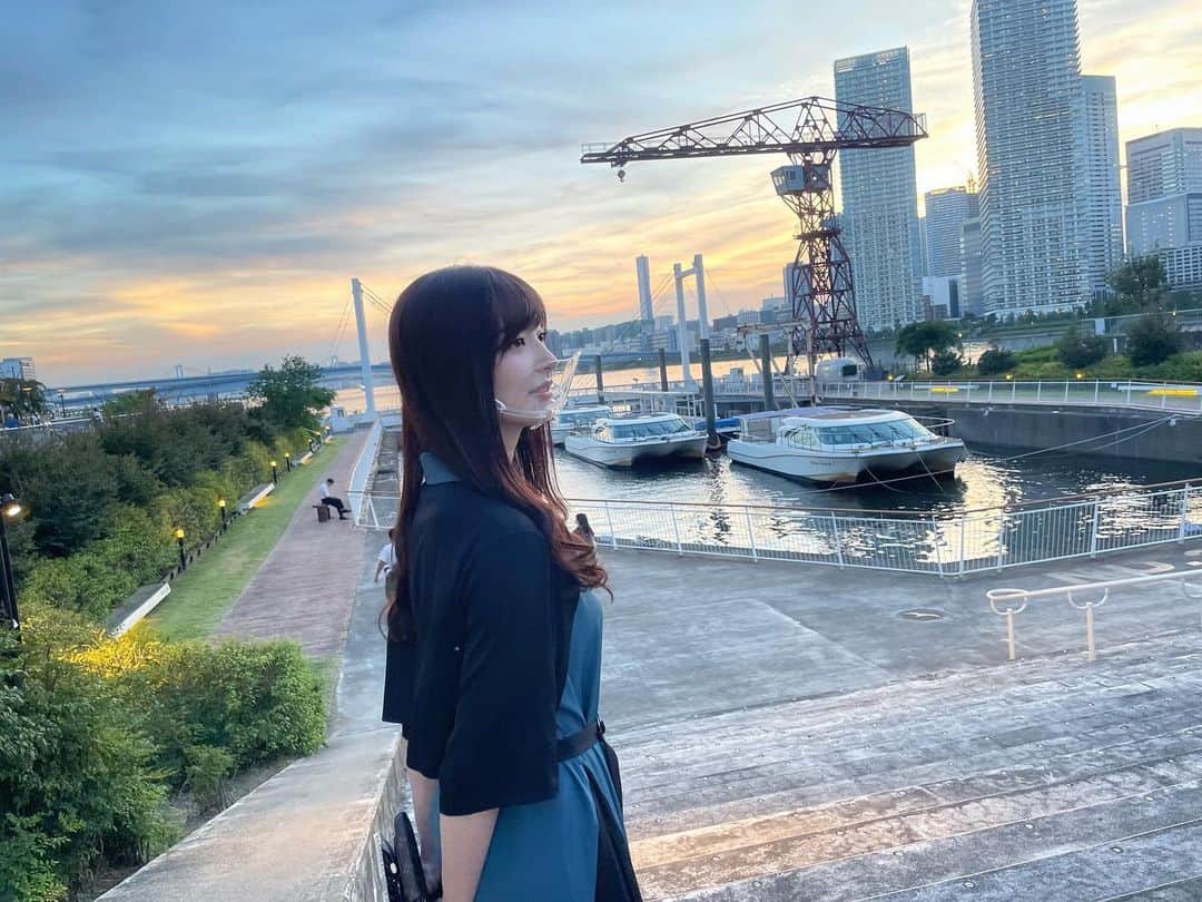 のインスタグラム：「今日は涼しいね〜秋だね🍁 . . #autumn #夕焼け」