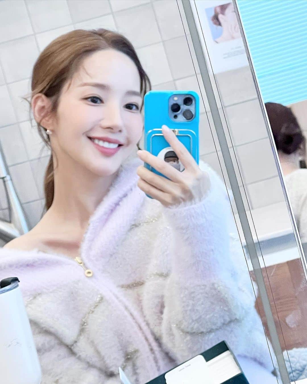 パク・ミニョンのインスタグラム：「오늘 월수금화목토 1부첫방이예요💜」