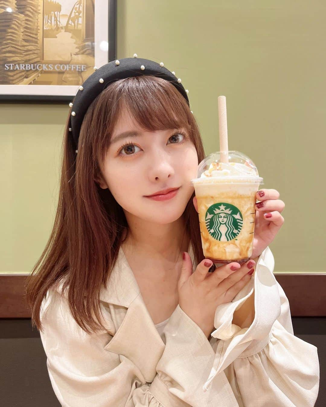 羽島みきのインスタグラム：「みんなはスタバ行ったら 何飲むの？  #スタバ」