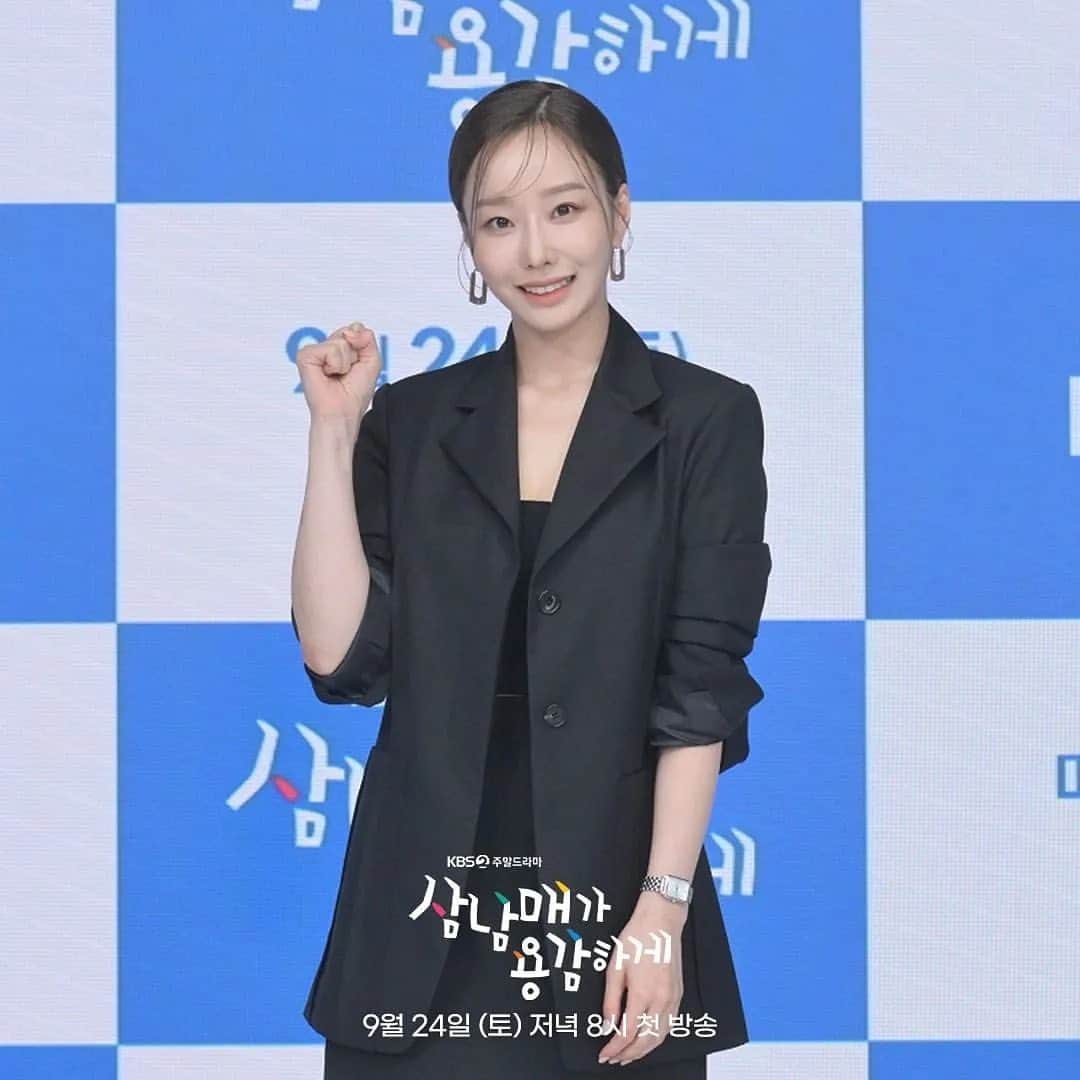 ムン・イェウォンのインスタグラム：「안녕하세요 😊 이상민입니다 매주 토,일 저녁 8시 KBS 주말드라마 <삼남매가 용감하게> 많관부 🥰 많사부 ❤️」