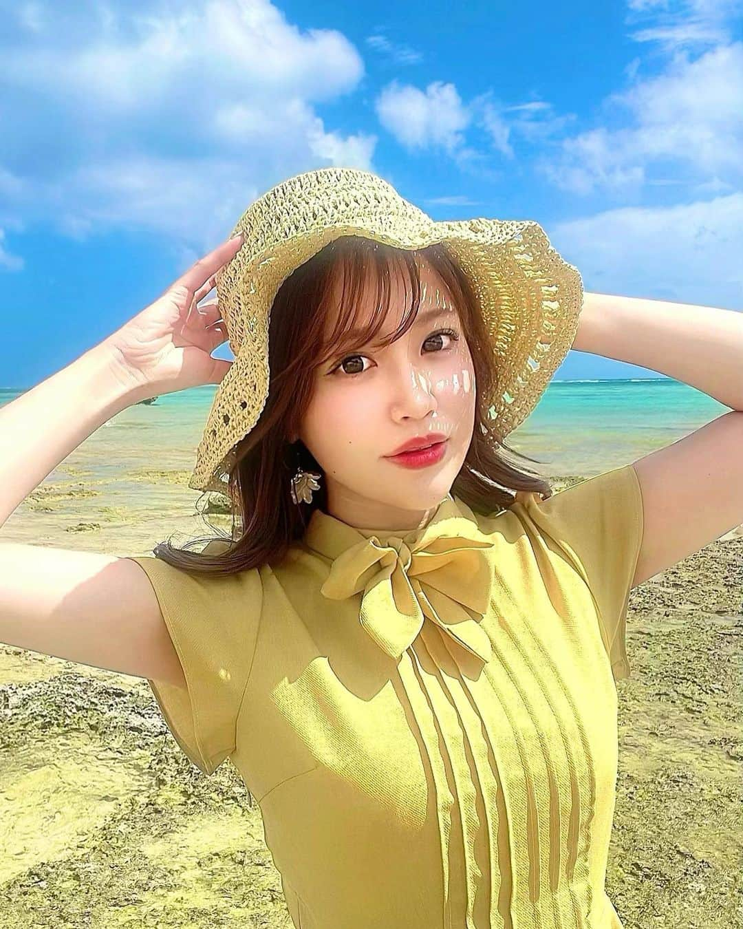 井上ほのかのインスタグラム：「4ヶ月ぶりの投稿🌼  ん〜夏休み最高に楽しかった🤍まだ余韻に浸ってる🫣  #バンタカフェ #星野リゾート #海の見えるカフェ」