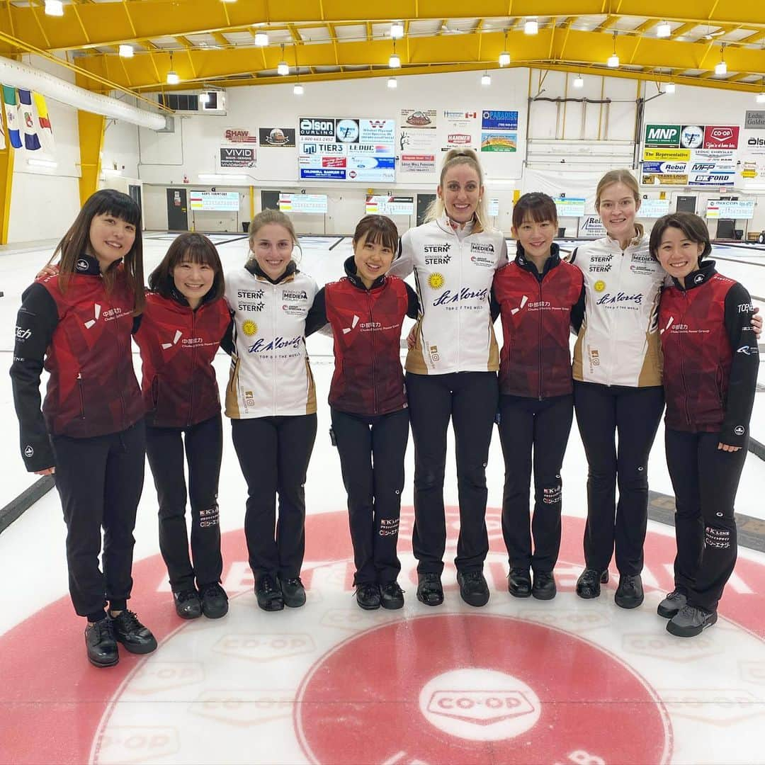 北澤育恵のインスタグラム：「. 北澤自身海外ツアー初優勝しました🏆嬉しいです！ 皆さま時差のある中YouTube等で応援していただきありがとうございました🫶 引き続き長く続く遠征みんなでがんばっていこおおおおお☀️  まだまだ続きますが無理のない範囲で応援よろしくお願いします🫰🫧  千秋おねぇミックスダブルスふぁいてぃん✊✊ また合流できる日まで🔥🔥 . . . #teamkeiser🇨🇭 #中部電力カーリング部 #curling #instagram   投稿は気分でしたり、しなかったり、しちゃったり、させちゃったりって感じでいきます🤸‍♂️🏄‍♀️  end.」