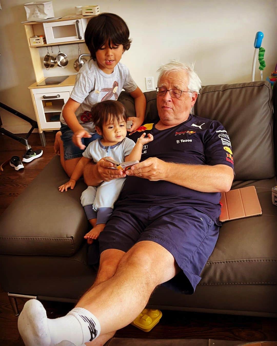 ジョン・ケアーのインスタグラム：「Love this❤️❤️❤️」