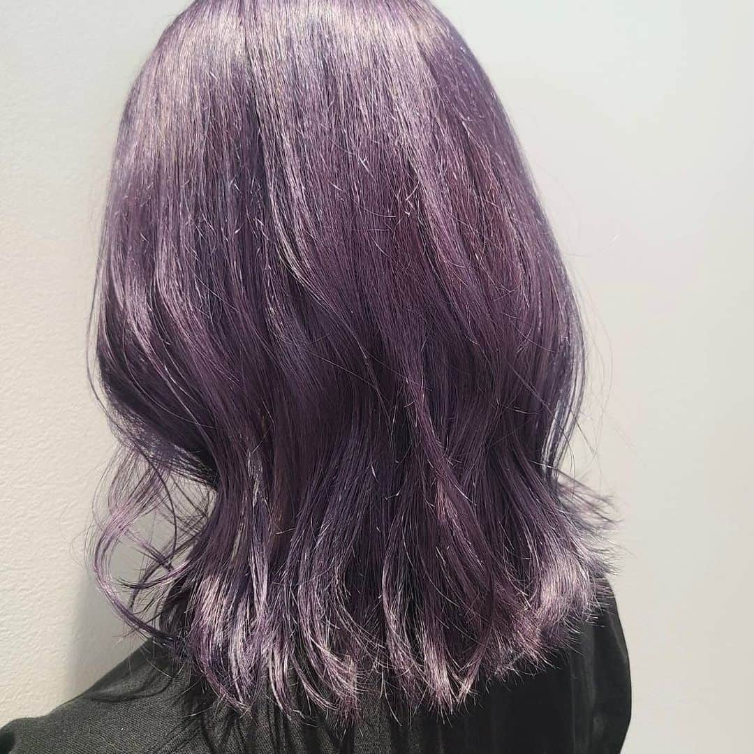 北澤鞠佳さんのインスタグラム写真 - (北澤鞠佳Instagram)「💇🏻✂️  紫復活💜  #ヘアカラー #purple #ぱーぷる #ヘアアレンジ」9月22日 15時00分 - mariko_kakaka