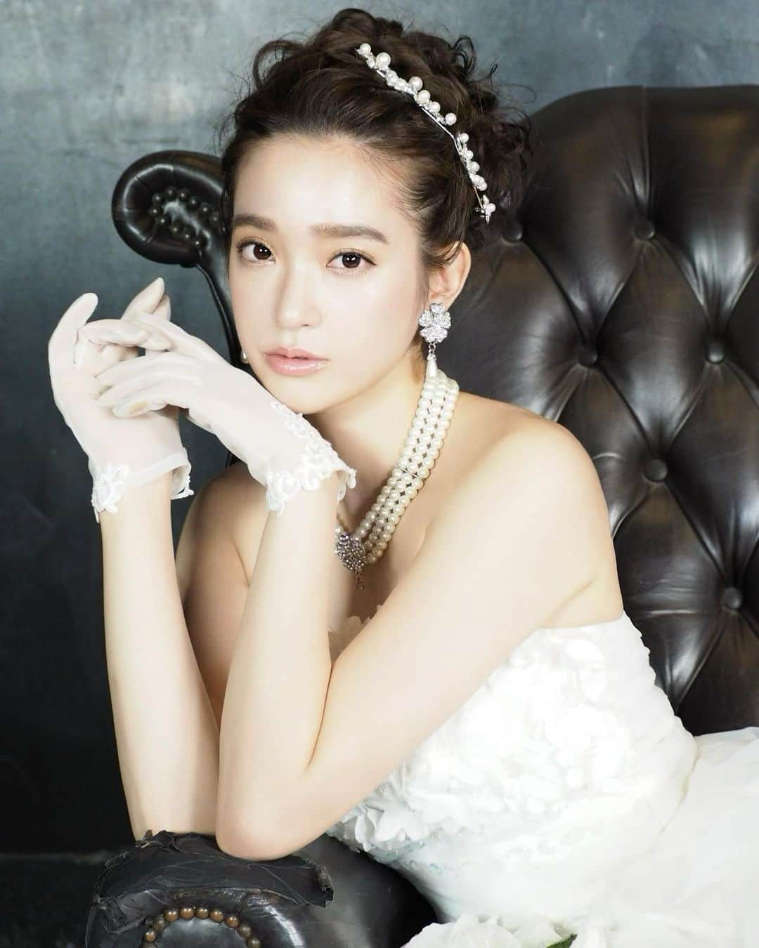 太田麻美のインスタグラム：「明日9月23日(金/祝)フェスタソーレ撮影会に出演します✨ 念願のなまいきリボンスタジオにて行われます👗👠 とても素敵なスタジオなので、皆さんのご参加お待ちしてます💖  ➡️https://www.festasole.net/20220923eyes-oota-asami  #dress #dressup #wedding #weddingdress #shooting #ドレス #ドレスヘア #ウェディングドレス #アップスタイル」