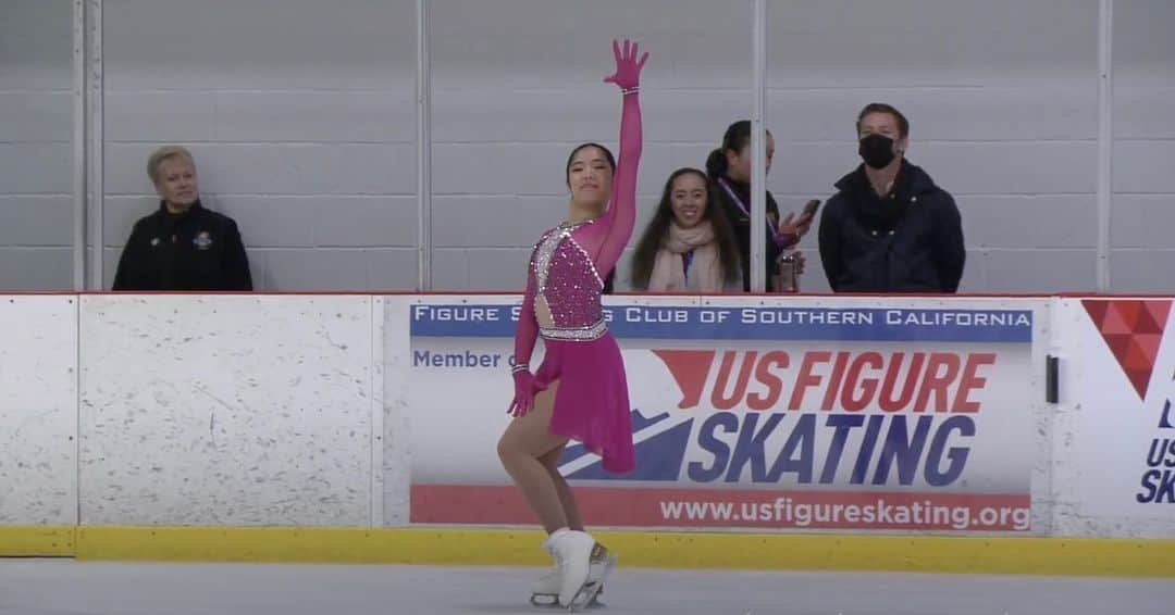 ブルックリー・ハンさんのインスタグラム写真 - (ブルックリー・ハンInstagram)「⛸As much as I loved being an athlete myself, I think I almost like being on this side of the boards even more. ⛸」9月22日 20時22分 - brookleeh95