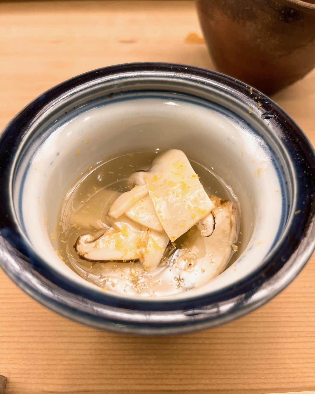 越野矢素子さんのインスタグラム写真 - (越野矢素子Instagram)「美味しいお寿司とお酒を沢山頂きました♡」10月22日 2時16分 - loversyaso