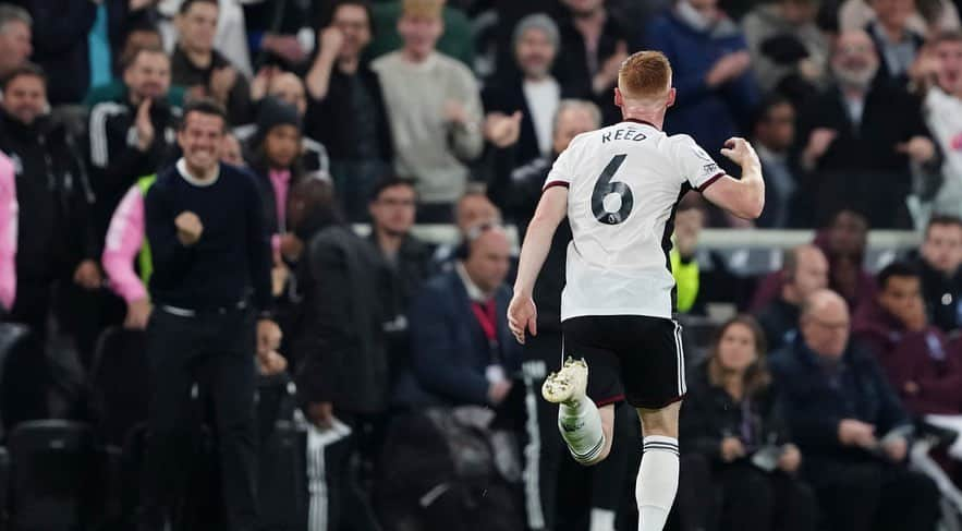 ハリソン・リードのインスタグラム：「Under the lights at the cottage 🤩 Big performance, big 3 points. Onto Sunday!」