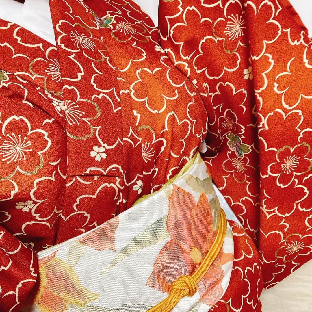 吉水翔子のインスタグラム：「秋！！  #秋 #秋コーデ  #kimono #着物 #着物コーディネート #日本舞踊」