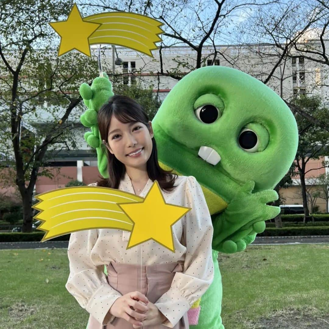 フジテレビ「プライムニュース イブニング」さんのインスタグラム写真 - (フジテレビ「プライムニュース イブニング」Instagram)「夜空を見上げでみよう⭐ 今夜がオリオン座流星のピークです。 週末は日中暖かくなりますが、朝晩は冷えますので気温差に注意して下さい❗  #ソラよみ #竹俣紅　@benitakemata_official #ガチャピン　@gachapin_official #天気 #お天気 #イット」10月21日 20時30分 - livenews_it