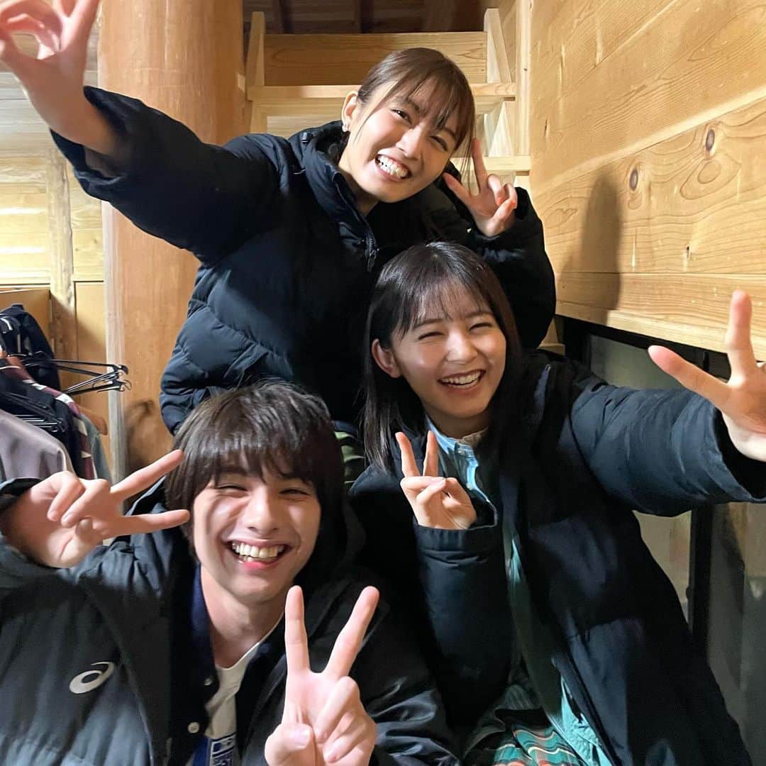 久間田琳加のインスタグラム：「長谷川くん、美月、紫苑♡ オフショットたくさんあるからこれからのせていきますね🫶🏻 #青春シンデレラ」