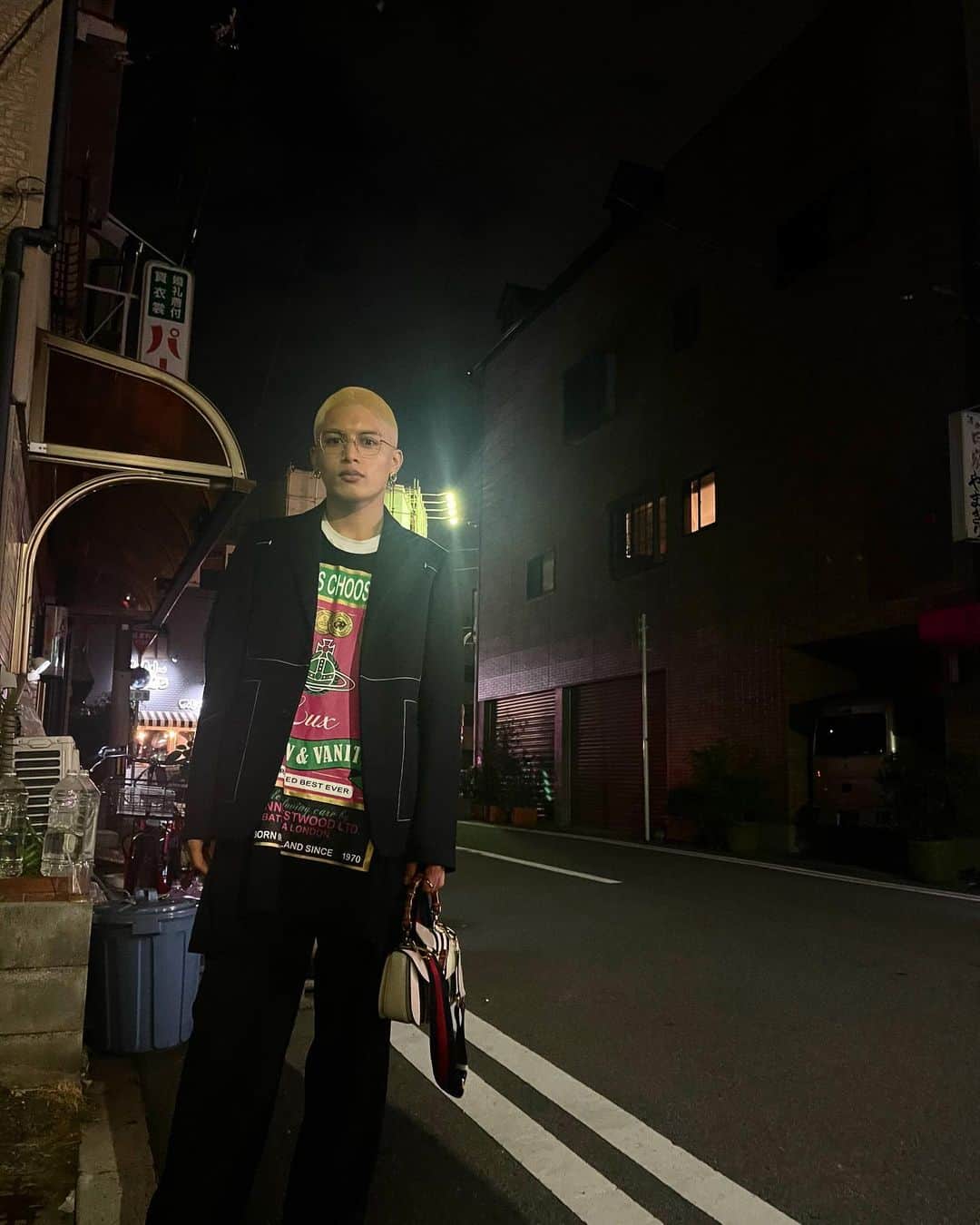斉藤平七（へえ）のインスタグラム：「学生ぶりのボウズ好評で嬉しい💚 毎週色変えて楽しもうかなぁと目論んでいます😳😳  #ボウズライフ」