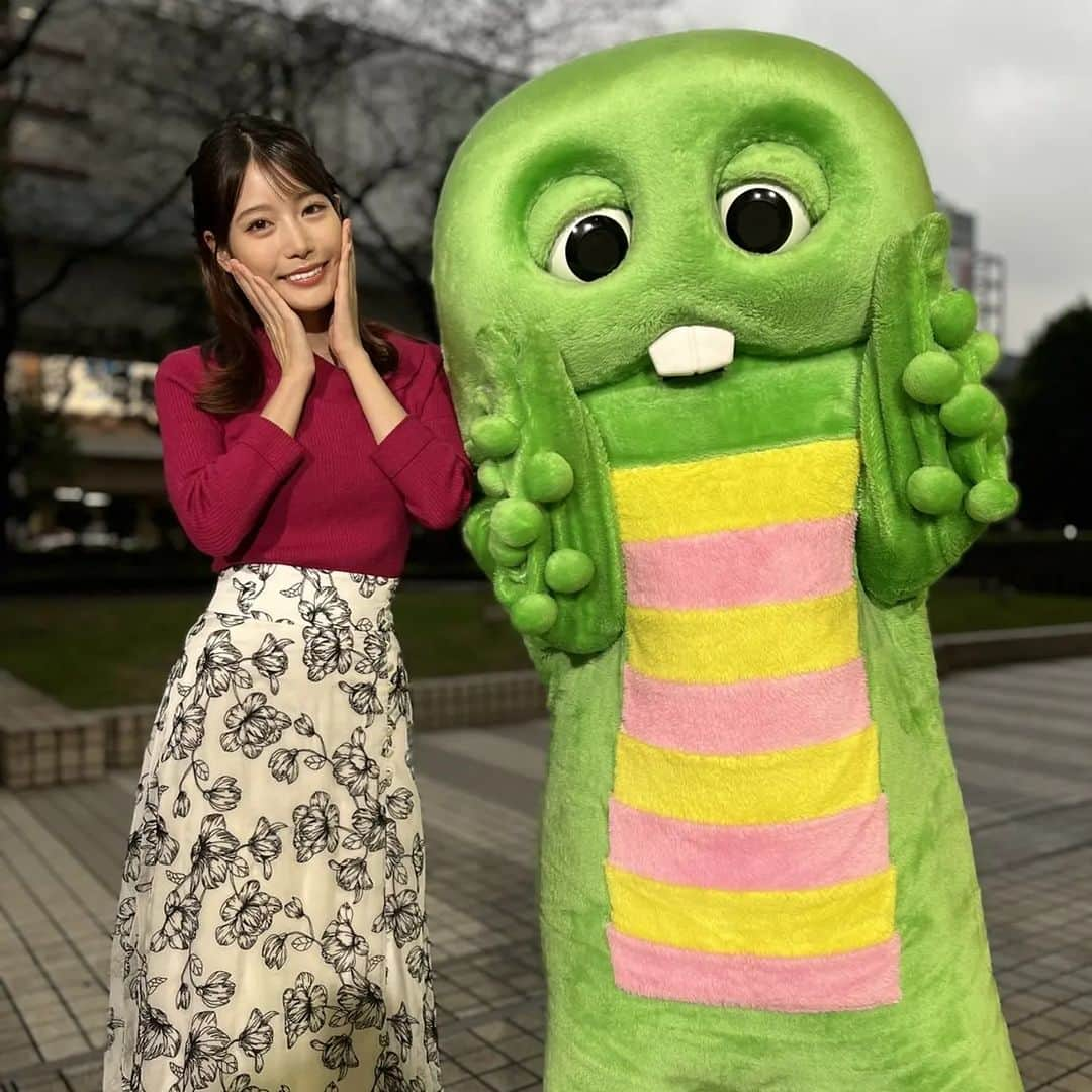 フジテレビ「プライムニュース イブニング」さんのインスタグラム写真 - (フジテレビ「プライムニュース イブニング」Instagram)「あすも関東は雨が降ったりやんだり。朝、雨が降っていなくても傘を持って通勤通学を🌂  #ソラよみ #竹俣紅　@benitakemata_official #ガチャピン　@gachapin_official #天気 #お天気 #イット」10月17日 21時08分 - livenews_it