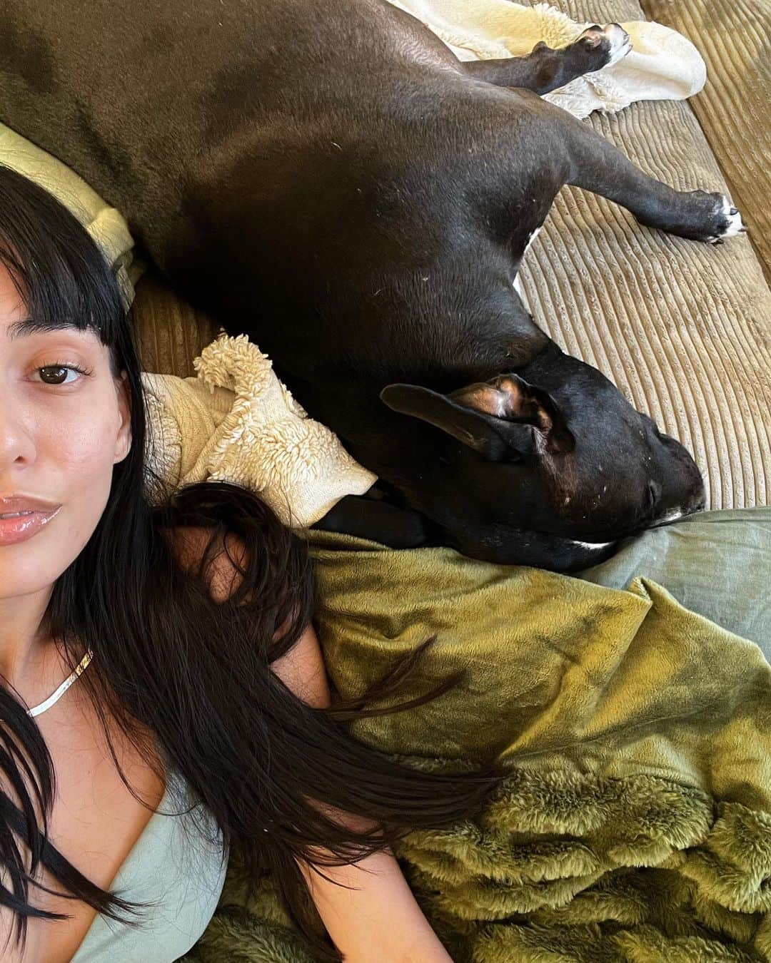 Janice Griffithさんのインスタグラム写真 - (Janice GriffithInstagram)「no filter no makeup blah blah sorry im bad at posting swipe for ham」10月17日 23時22分 - rejaniced