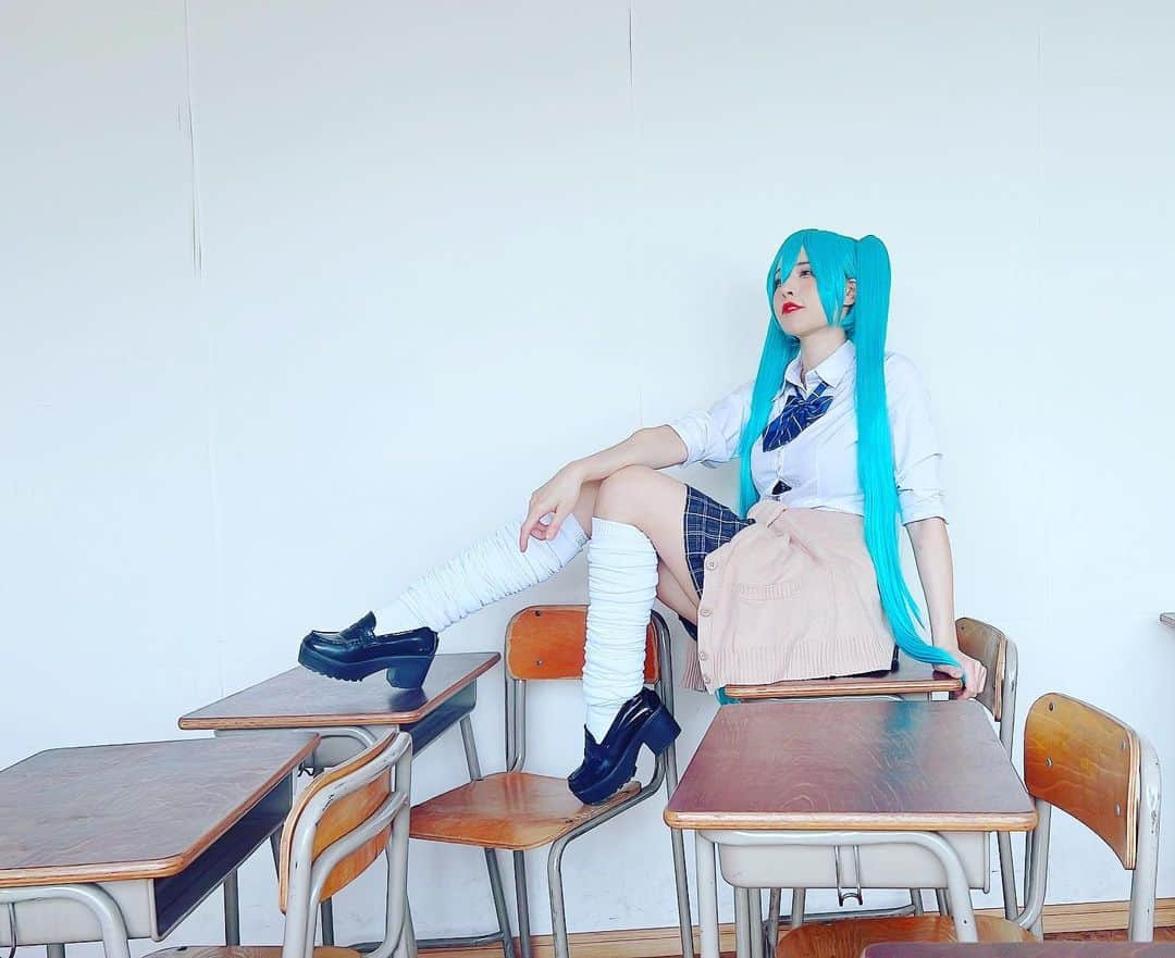 ゆかにゅんさんのインスタグラム写真 - (ゆかにゅんInstagram)「#costume #cosplay #コスプレ #コスプレイヤー #vocaloid #アイドル #初音ミク #selfie #japanesemodel #ミク #selfiegirl #hatsunemiku #model #gallery #ポートレート #歌い手厨  #歌い手 #歌い手好きと繋がりたい  #YouTube #歌ってみた #作品撮り #vocaloidmiku  #歌い手厨と繋がりたい  #followme」10月18日 1時49分 - yuka_neko_nyun