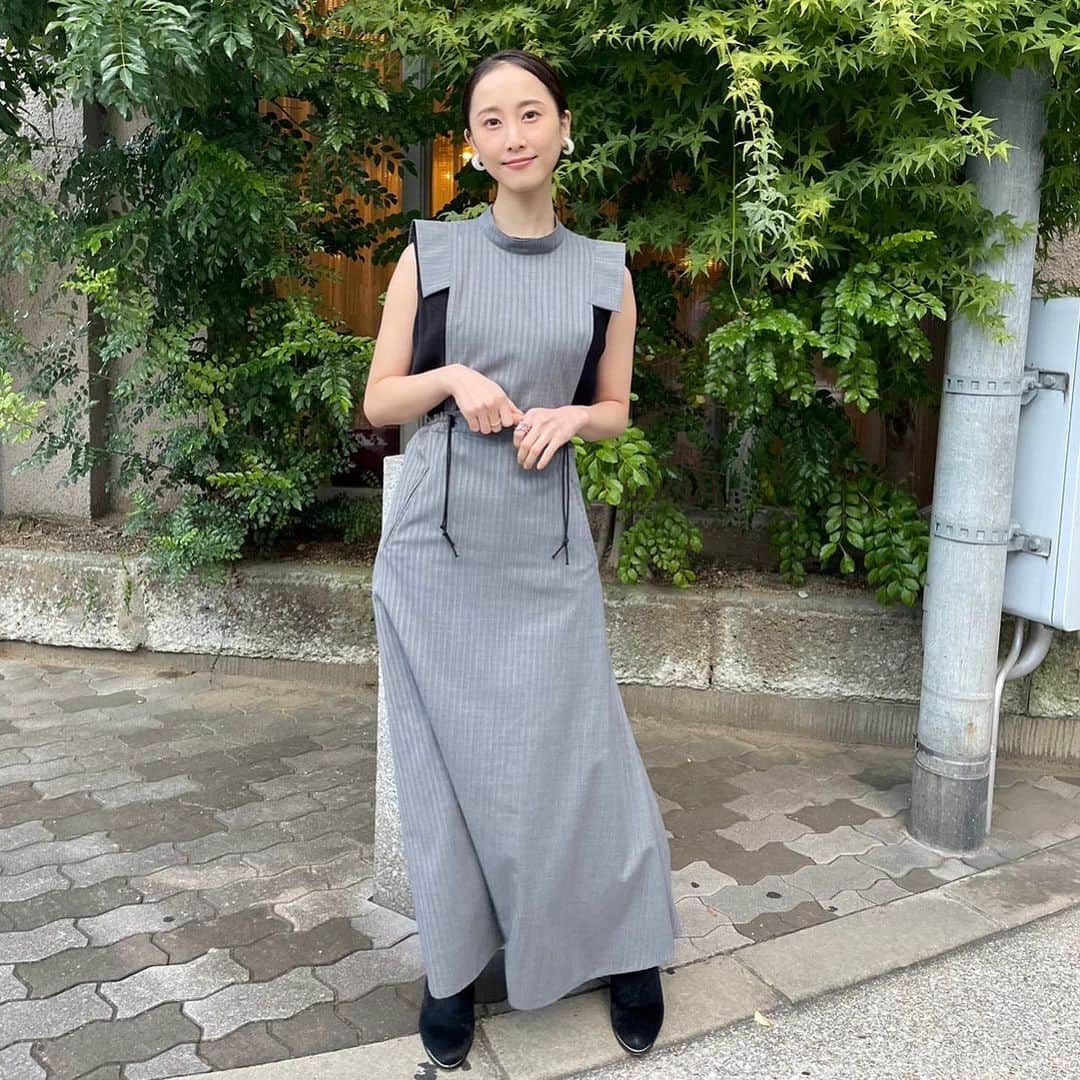 松井玲奈のインスタグラム：「舞台『歌妖曲～中川大志之丞変化～』のお稽古の日々です。 通し稽古のフェーズにやってきまして、あれこれ試しながら、作品と役をより理解し深めていく毎日。 時々、歌ったり踊ったりしませんか？と聞かれますが、今回の舞台は歌うし、踊ります。若かりし頃の気持ちを思い出して踊ってます。 東京、福岡、大阪とありますよー。ぜひ！」