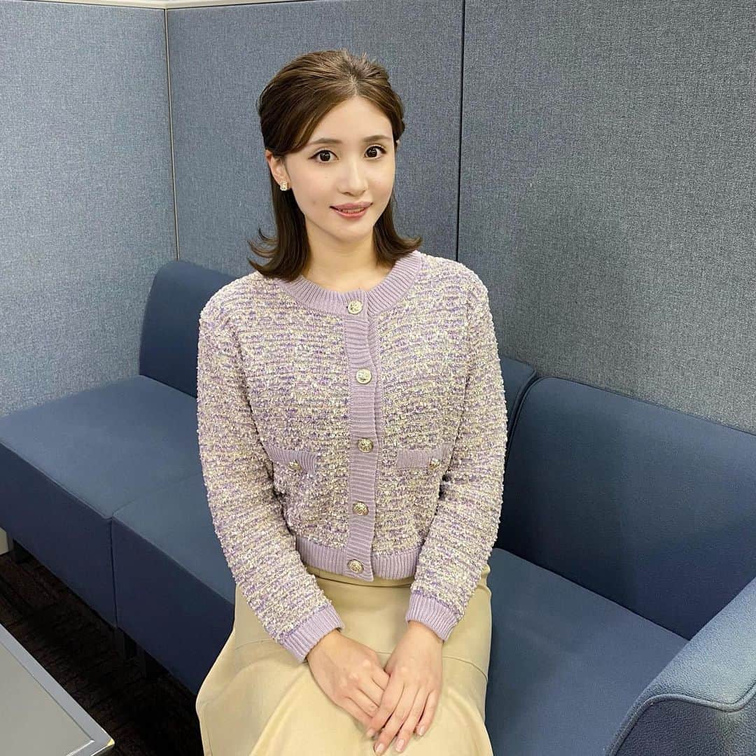 のインスタグラム：「きのうの衣装です。 きょうのニュースではマイナカード、保険証に関して詳しくお伝えします！ #rkb#タダイマ#衣装#福岡#アナウンサー#本田奈也花#retrogirl#styling」