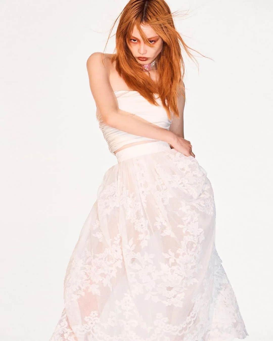 フェルナンダ・リーのインスタグラム：「@marieclaireau November 2022」