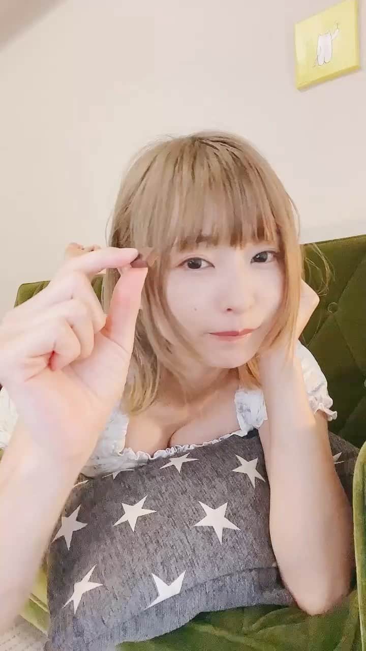 コトリッチのインスタグラム：「チョコレートには美肌効果がごにょごにょ、、」