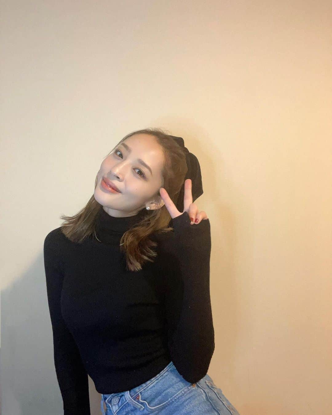 神部美咲のインスタグラム：「リボンアクセブーム。 （私の中で。）」