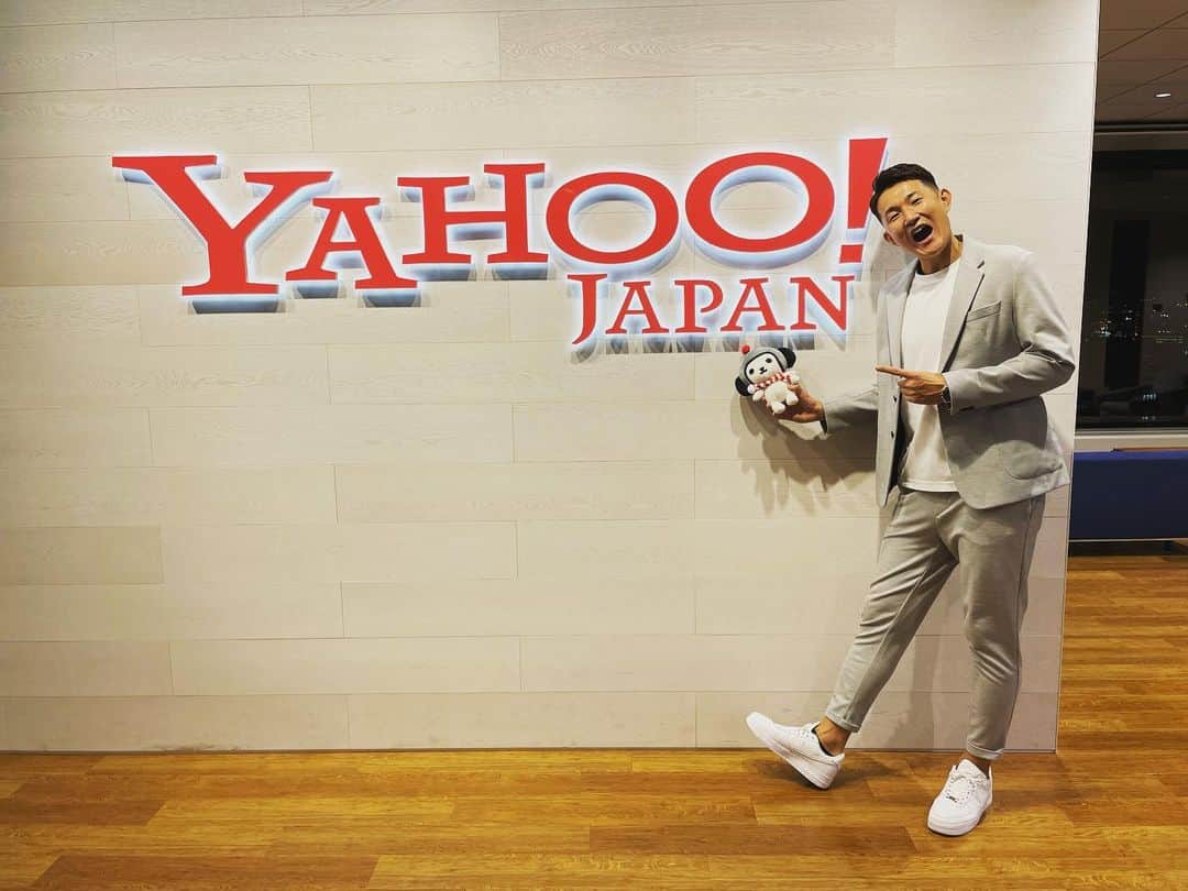 川村卓也のインスタグラム：「. 本日はYahoo!JAPAN 大阪オフィスさんにお邪魔してトークセッションを行わせていただきました！今までのキャリアを振り返りながら自分が感じてきたことや色々な価値観などについてお話しさせて頂きました！素晴らしい機会を頂けたことに感謝です！関係者の皆さまありがとうございました🙇‍♂️✨ #Mixleap」