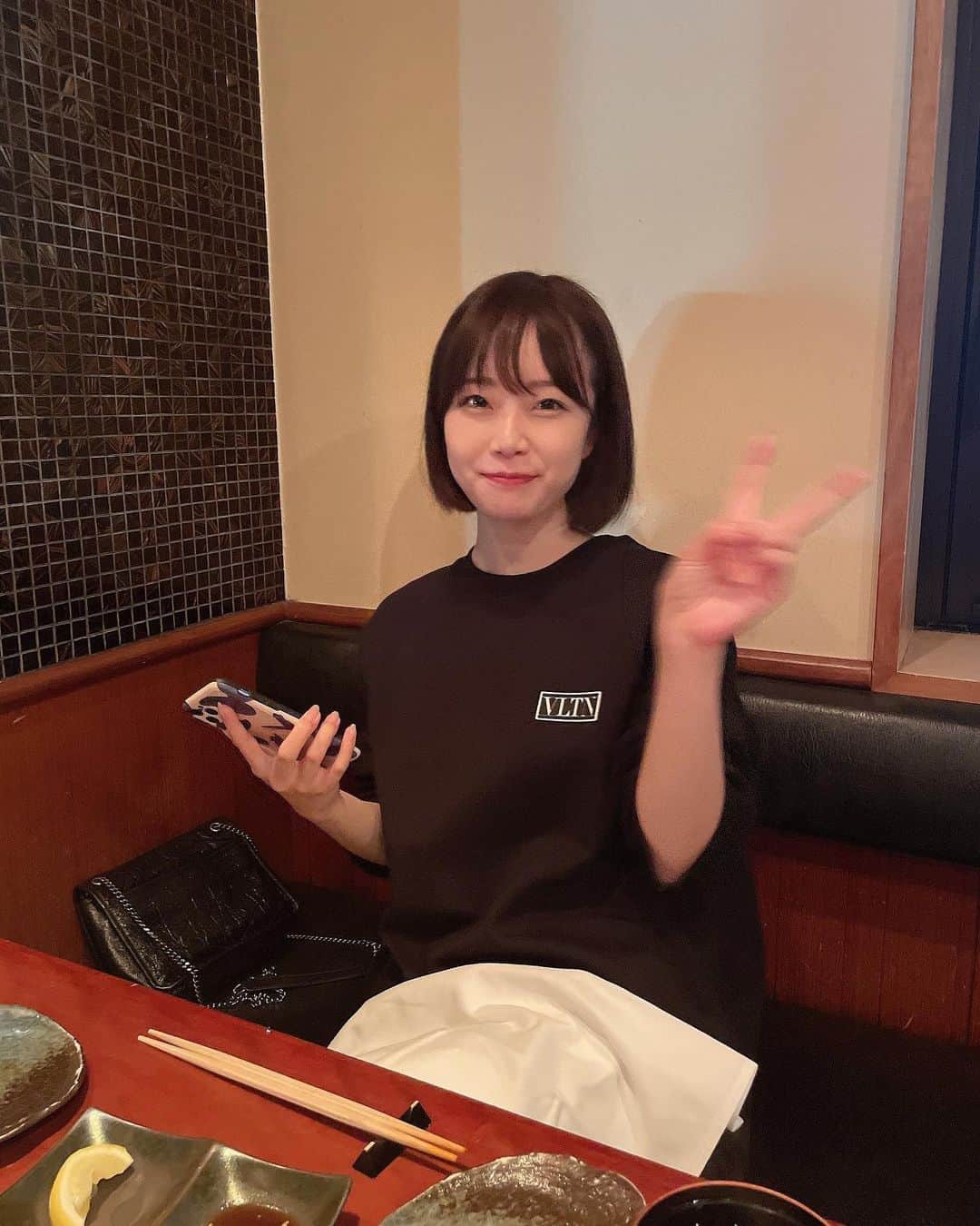 のインスタグラム：「お肉とお酒で大満足！みたいな顔👶🏻🔆」