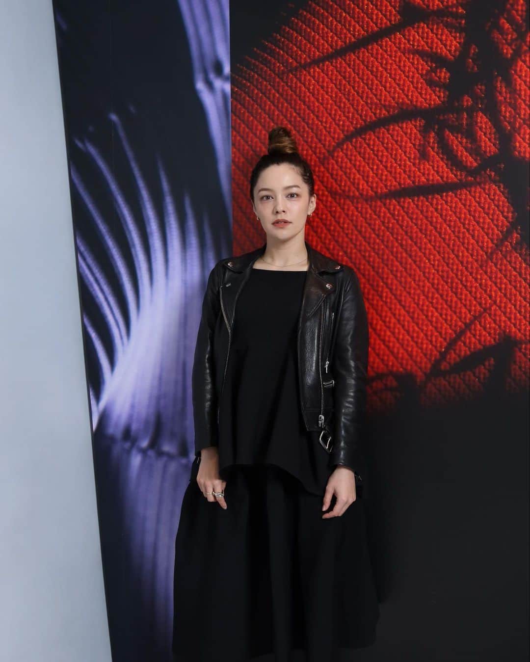 ステファニーのインスタグラム：「❤️‍🔥🖤❤️‍🔥🖤 CFCL初の直営店が表参道のGYRE3階に明日OPEN します！ 一足先に行ってきたんだけど、どこを見渡してもとても 素敵な空間でした♡。 久々のヒロにも会えて嬉しかった！@hirooo1211 おめでとうございます @cfcl_official  #love #fashion #cfcl #表参道」
