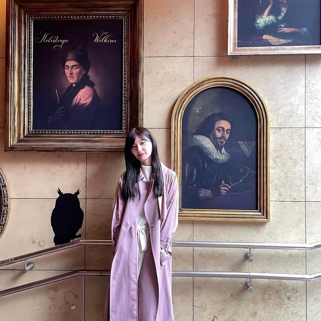 のインスタグラム：「#ハリーポッターと呪いの子  を観に行ってきました！ 驚きとわくわくの連続でした🪄 楽しかった〜💕 . . #harrypotter #舞台ハリポタ」