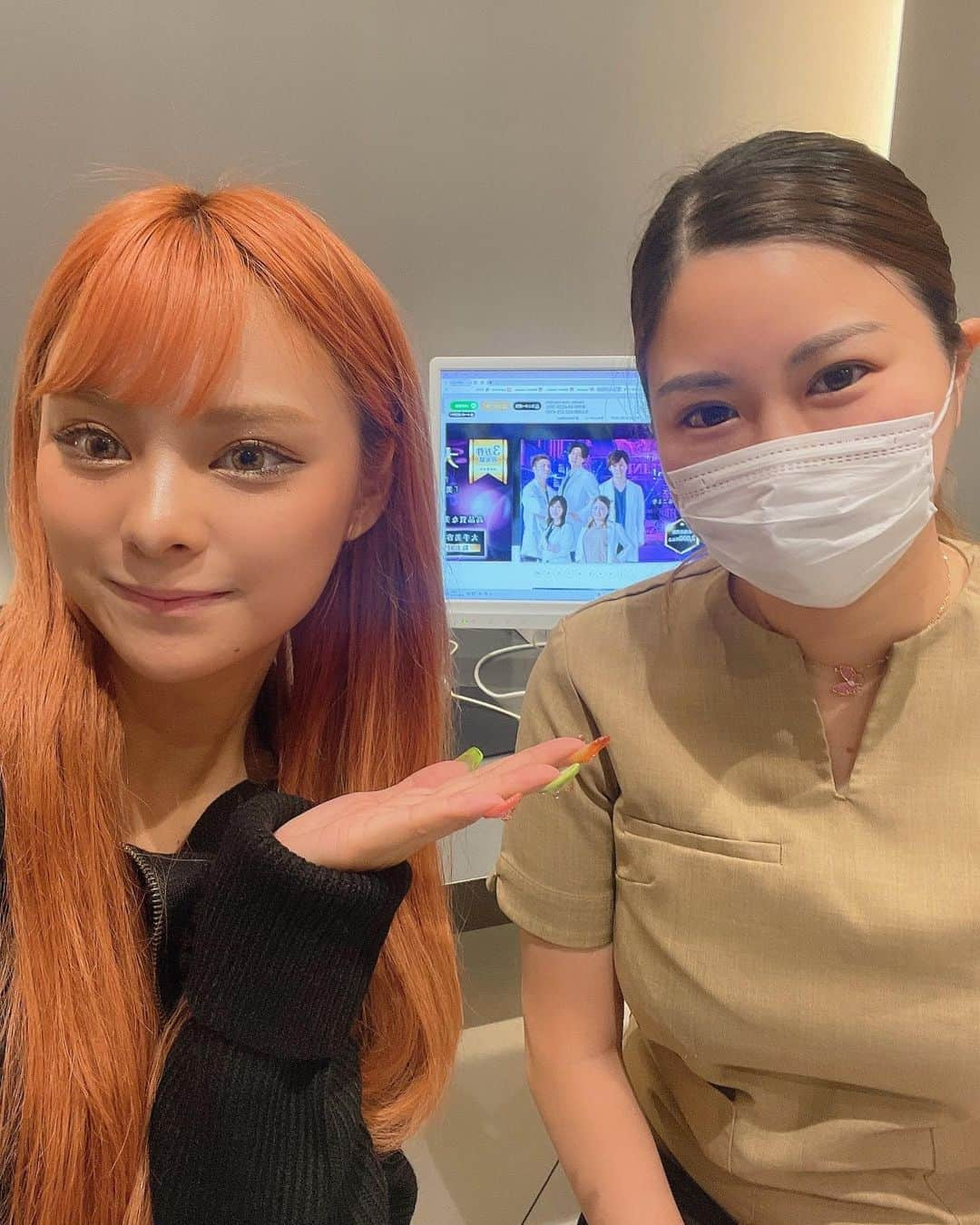 小田愛実（まぁみ）さんのインスタグラム写真 - (小田愛実（まぁみ）Instagram)「この間 @r_beauty.clinic に行ってきたよ🤍  ずーっとコンプレックスだった唇に ヒアルロン酸を注入してもらって ふっくらした唇手に入れられた🥹感動💭 笑気麻酔もつけてくれるから痛みに弱い子はおすすめ✊  りぃ先生は @dr.risakotomita  二重整形で有名なので気になる方は是非行ってみてね💨 @rbeautyclinic_mens  ⏫メンズ専用フロアもあるみたい🫢  次の撮影が楽しみだなあ🌼🌼  #りぃ先生 #RBeautyClinic #富田莉沙子 #ヒアルロン酸 #唇ヒアルロン酸」10月18日 19時45分 - maaaami79