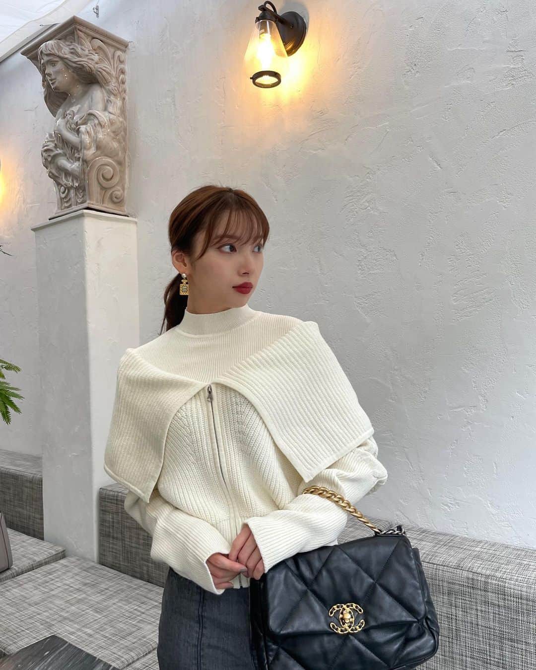 のインスタグラム：「ホワイト。🤍 明日発売の可愛い子たち🧶 web 10/19 20:00〜 店舗 10/21〜 @leannofficial」