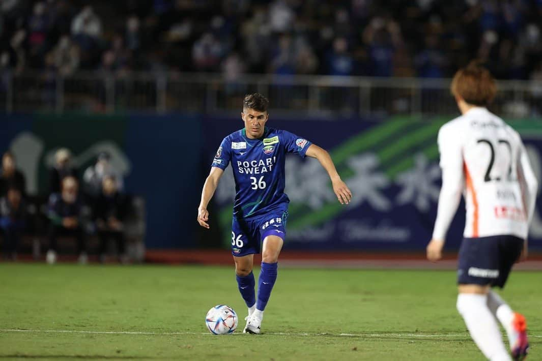 エウシーニョさんのインスタグラム写真 - (エウシーニョInstagram)「200 jogos J1/J2 League. Obrigado Deus 🙏🏻 🇧🇷⚽️🇯🇵」10月18日 21時48分 - elsinhoajj