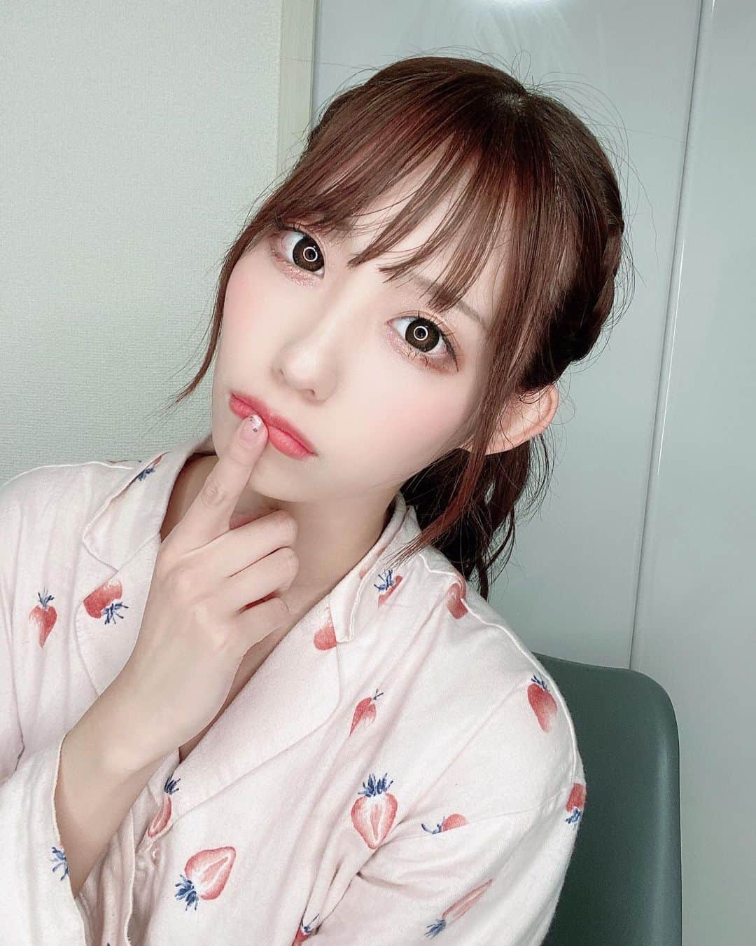 のインスタグラム：「やっぱりパジャマはジェラピケ🫶 .. . . .   #グラビア #水着 #ミスflash2019  #アイドル #モデル #撮影 #撮影会 #写真 #camera #gravure #グラドル」