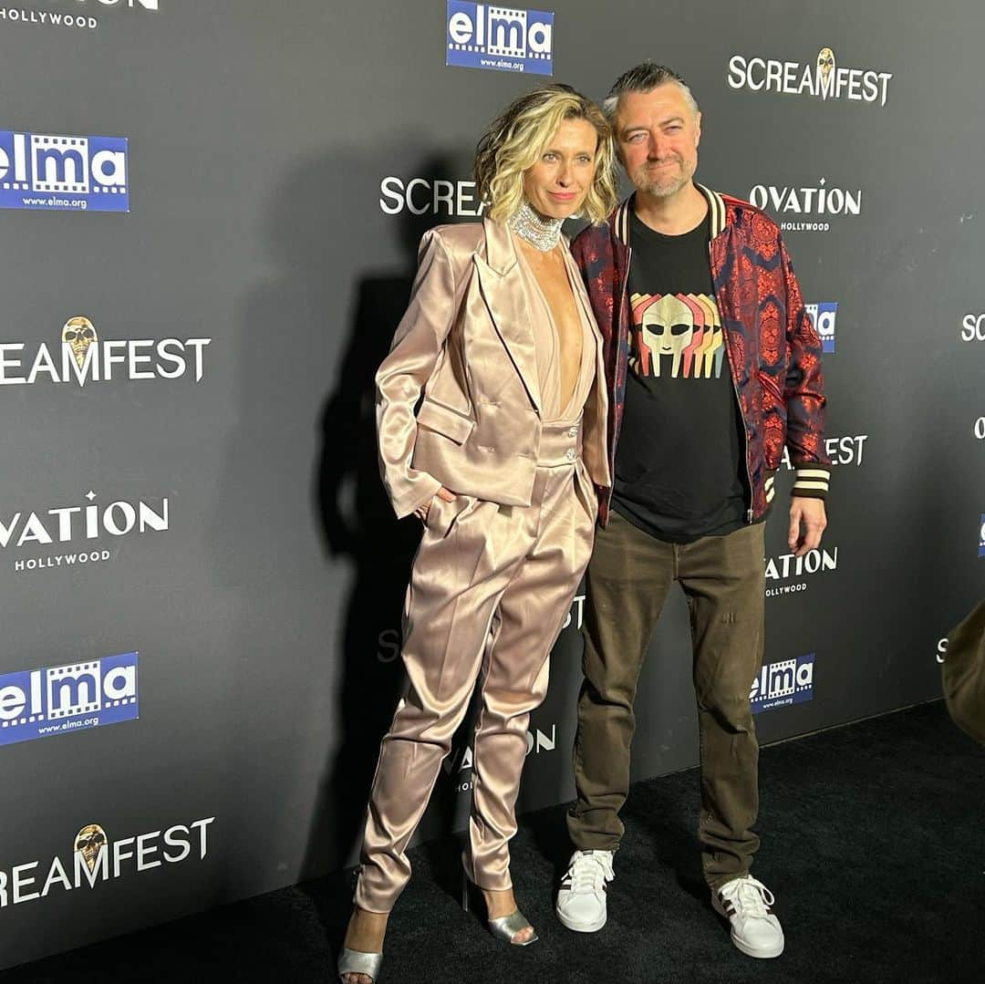 ショーン・ガンのインスタグラム：「So much talent and passion on display at the LA premiere of @GiveMeAnAFilm last night. Proud to be a part of it and of the work by @tashalitas and EVERYONE (all 700 people!) involved.   Reproductive health rights are everyone’s rights. When you diminish one of us, you diminish us all. Vote.」