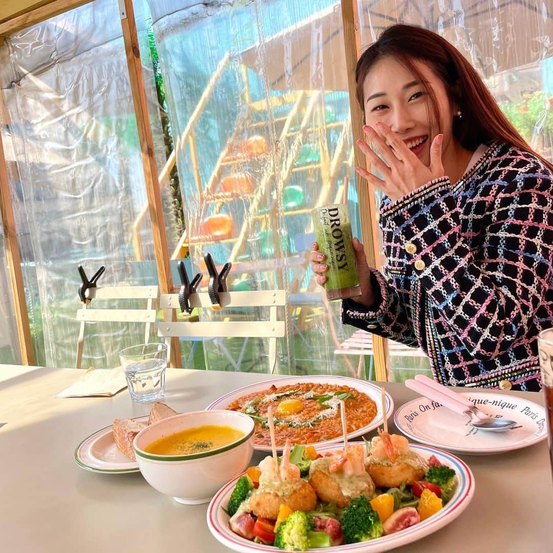 キム・ハヌルさんのインスタグラム写真 - (キム・ハヌルInstagram)「날씨도 좋구 음식도 맛있구 네일도 맘에들구❤️」10月19日 17時00分 - haneulkim1217