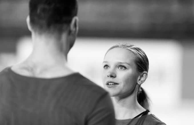 ユリア・シェチニンのインスタグラム：「Watching the season get to full swing, it’s quite hard to not be part of it. In the moment, many times we get overwhelmed by our thoughts, expectations and fears and forget what a gift it is to be there. To feel the adrenaline pumping, the pure happiness after a good skate, the official practices, the crowd. There are no guarantees how many times you get to feel it again.  Wishing all the skaters to enjoy the upcoming events to the fullest and doing everything in my power to be back next year❤️  #figureskating #passion #memories #flashbacks #competition #sport #pairskatikg」
