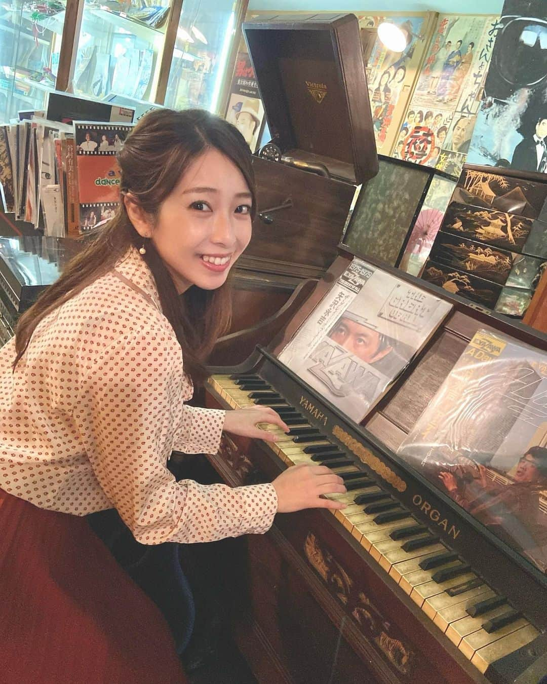 小椋寛子さんのインスタグラム写真 - (小椋寛子Instagram)「ロケ先でYAMAHAのオルガン発見🎹💕  #おは土 #おはよう朝日土曜日です #ABCテレビ #ヤマハ #オルガン」10月19日 18時37分 - ogura_hiroko