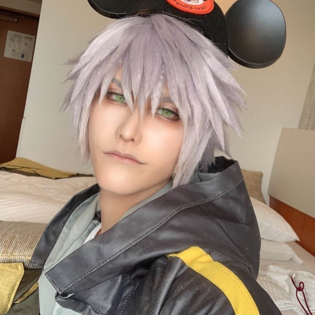 ズミさんのインスタグラム写真 - (ズミInstagram)「久しぶりのDハロでKH3リク✌🏻️👴🏻  #cosplay #cosplayer #kingdomhearts #kingdomhearts3 #kingdomheartscosplay #kingdomeheartsriku」10月19日 15時22分 - zumiii_zhr