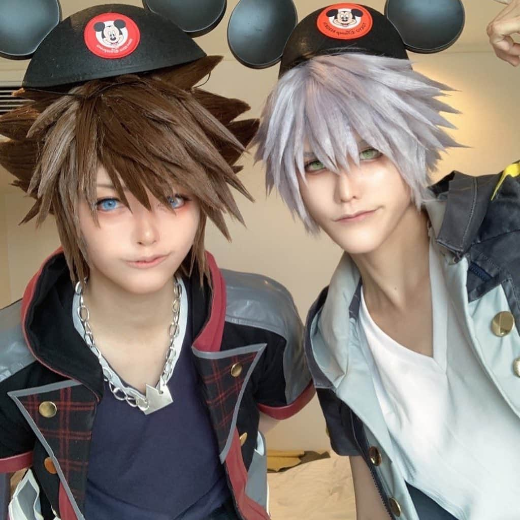 ズミさんのインスタグラム写真 - (ズミInstagram)「久しぶりのDハロでKH3リク✌🏻️👴🏻  #cosplay #cosplayer #kingdomhearts #kingdomhearts3 #kingdomheartscosplay #kingdomeheartsriku」10月19日 15時22分 - zumiii_zhr