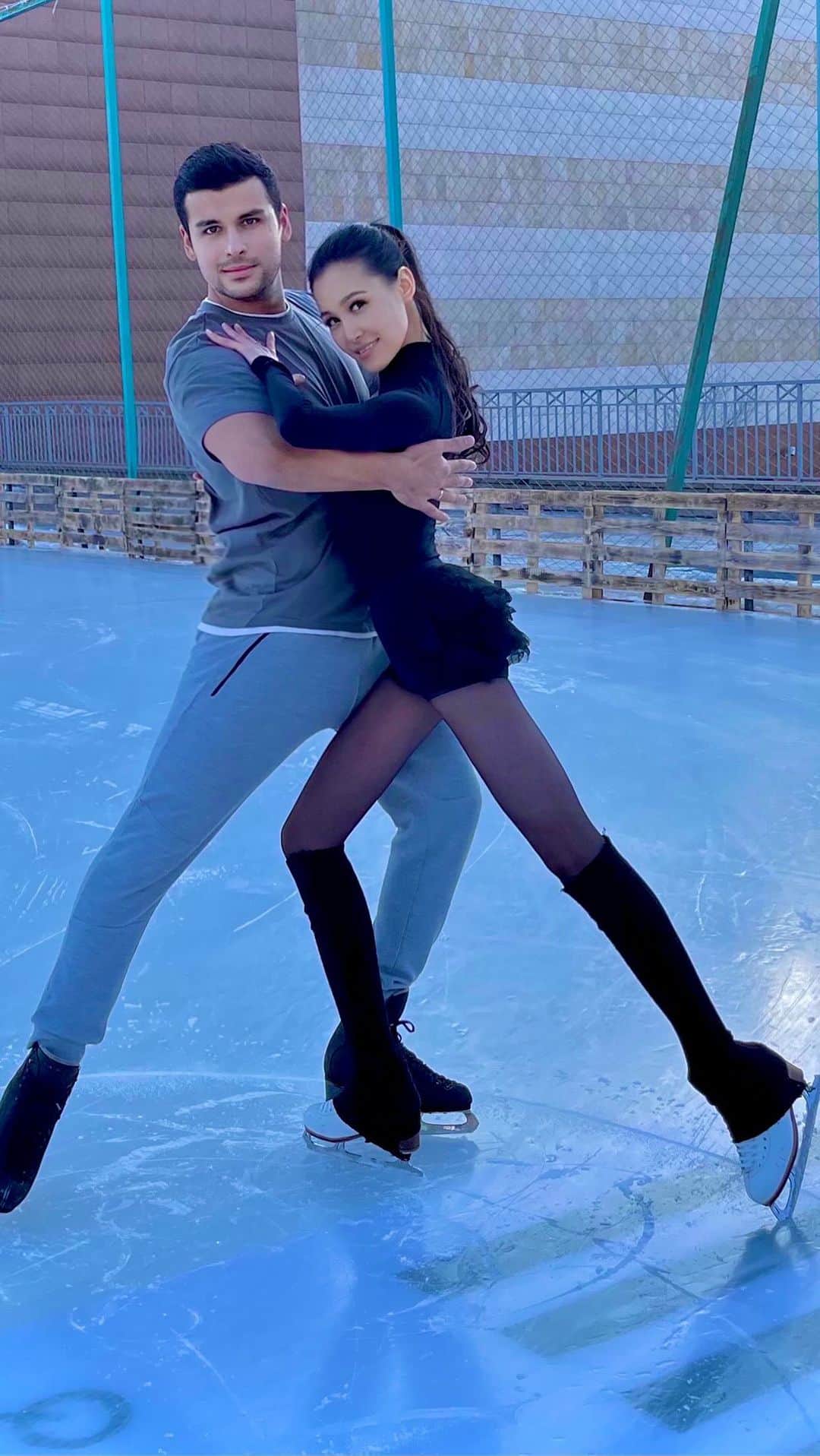 カリーナ・ウズロワのインスタグラム：「Happy Birthday🥳 to my First, Best and Forever skating partner and friend!! So grateful that through out the years and everything we went through, all the Nationals, Internationals and Skating Camps, we stay such close friends and still ready to support each other at anything and everything!⛸🤍 You are always like my big brother ready to support and protect me😇 Love you Fridge!❤️」