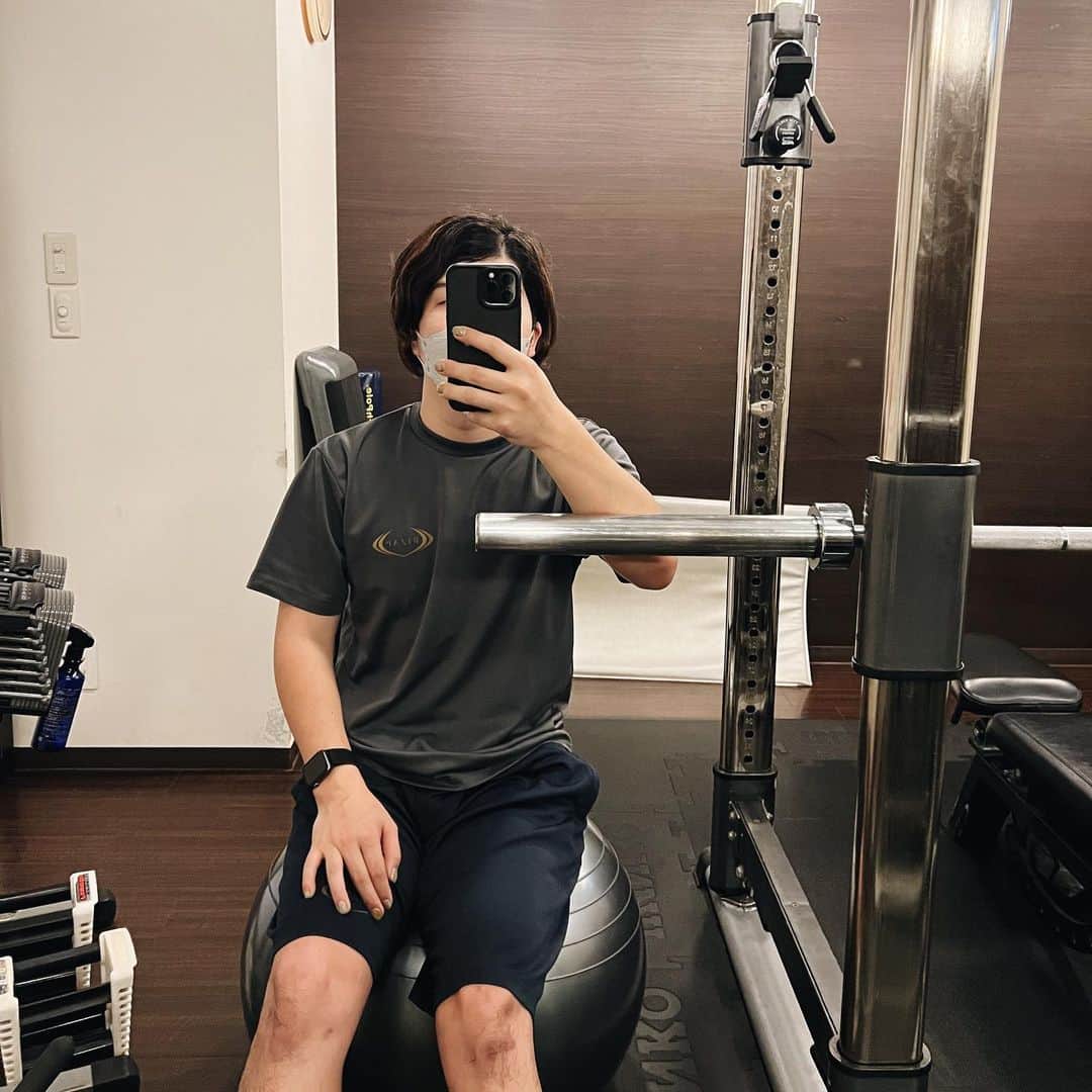 Tamakiのインスタグラム：「今日から2ヶ月間ライザップ始まりました！！ デブがムキムキになる様子を観察してほしいです。  ご興味ある方は紹介出来るのでぜひご連絡くださいー！  #フィットネス #トレーニング #筋トレ #ダイエット #rizap #ライザップ #ボディメイク #ダイエット記録 #低糖質 #ラ イザップ男子 #PR」