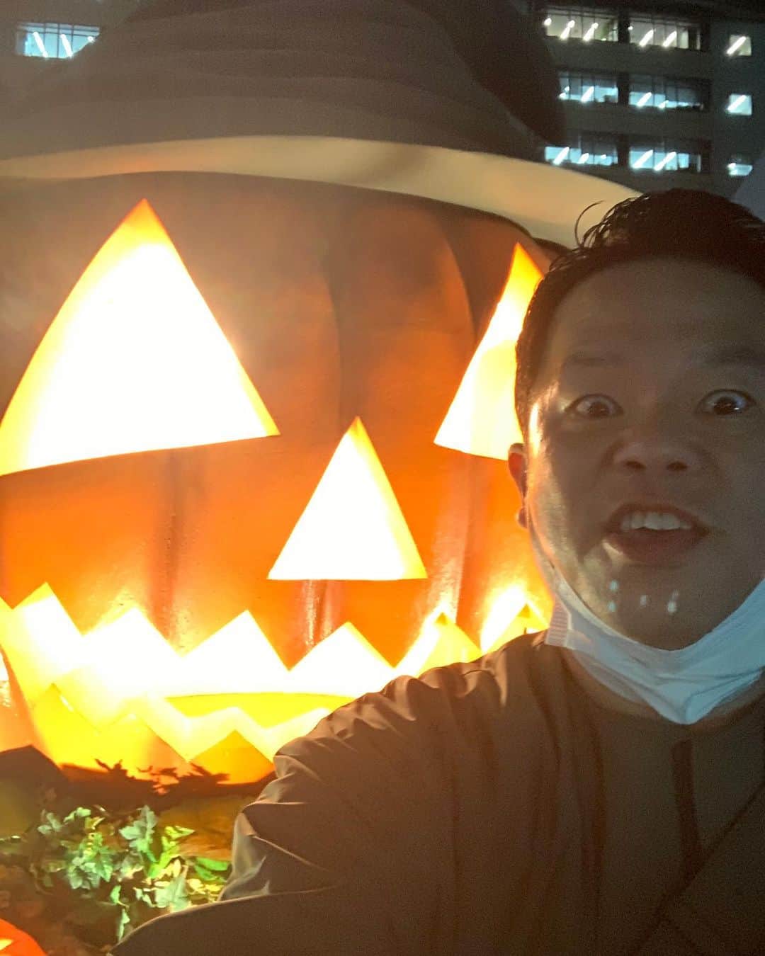 津田篤宏のインスタグラム：「超ハロウィンじゃん🎃」